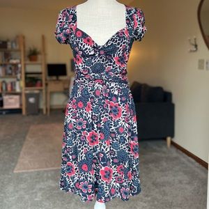 🪬Guess Sweetheart Neckline Mini Dress🪬